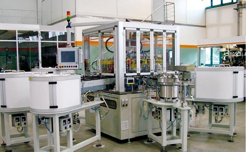 楚天光電自動(dòng)機(jī)器人焊接工作站 楚天光電自動(dòng)機(jī)器人焊接工作站